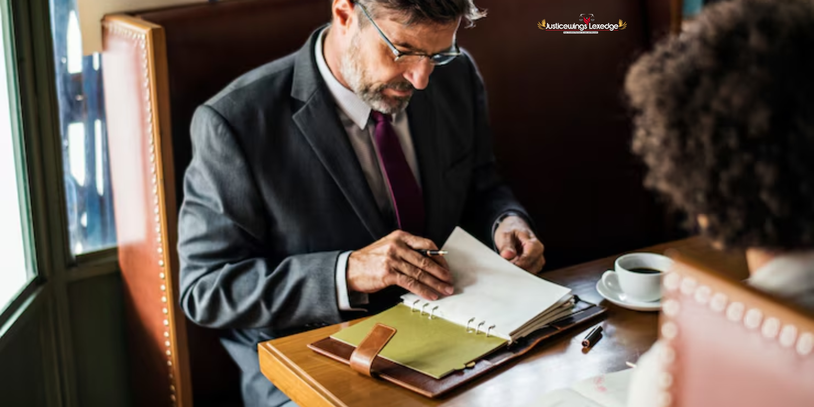 Commercial Litigation Lawyer